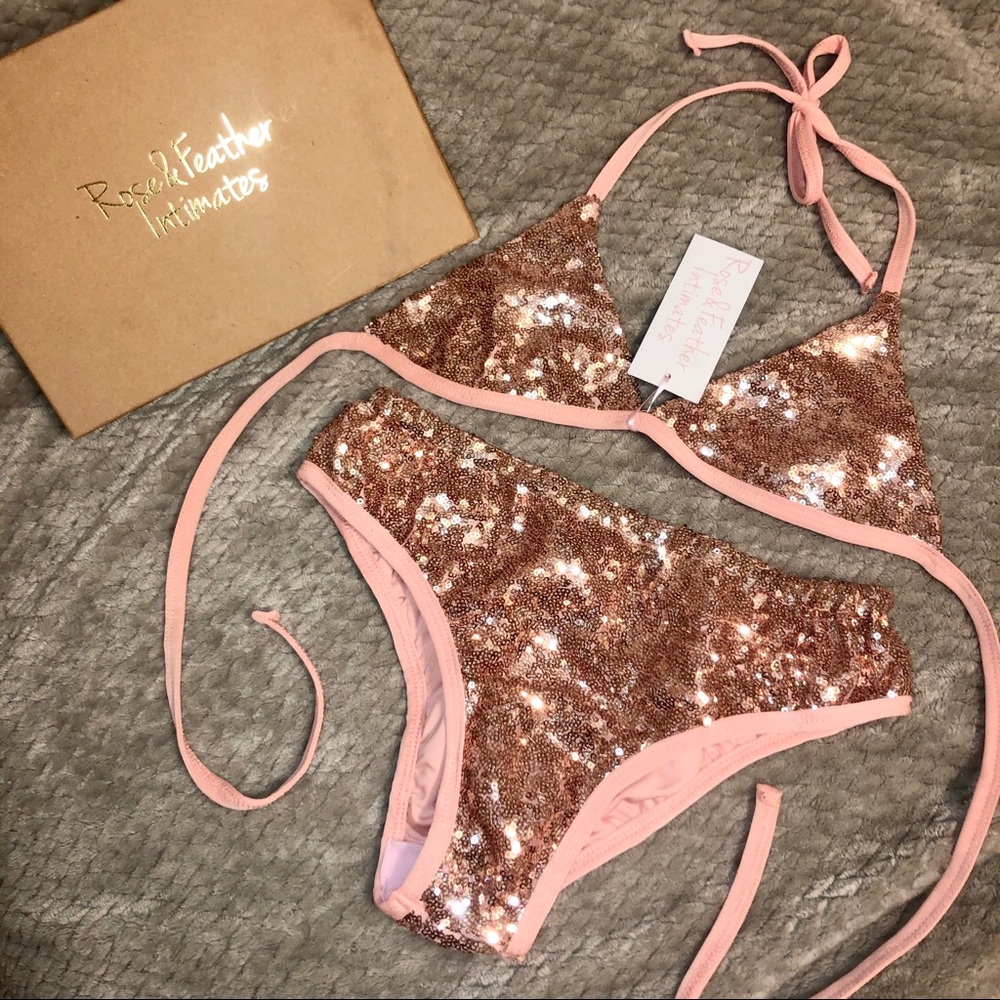 ROSE & FEATHER INTIMATES Rhinestone Bikini! ✨